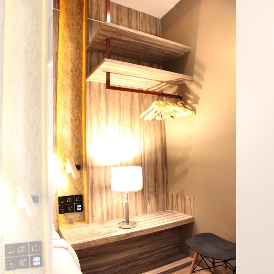 De Paris Hotel Medan Exterior photo